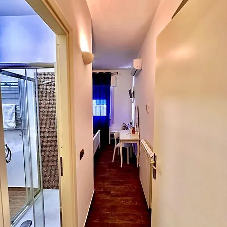 Friends' Home-downtown Nearby *