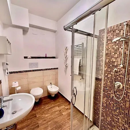بيت للعطل Friends' Home-downtown Nearby باليرمو